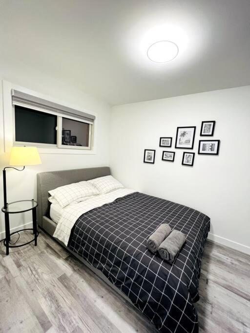 Villa Walking Distance To St Boniface, Easy Parking Winnipeg Exterior foto