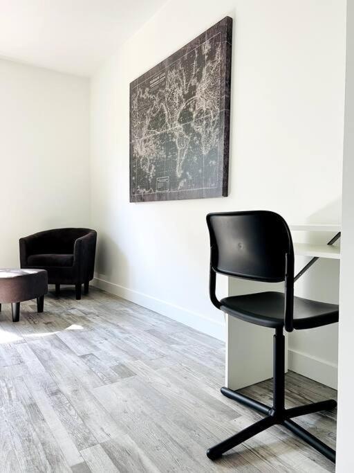 Villa Walking Distance To St Boniface, Easy Parking Winnipeg Exterior foto
