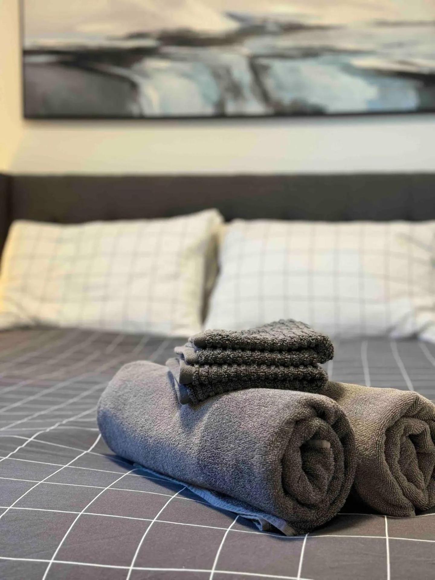 Villa Walking Distance To St Boniface, Easy Parking Winnipeg Exterior foto