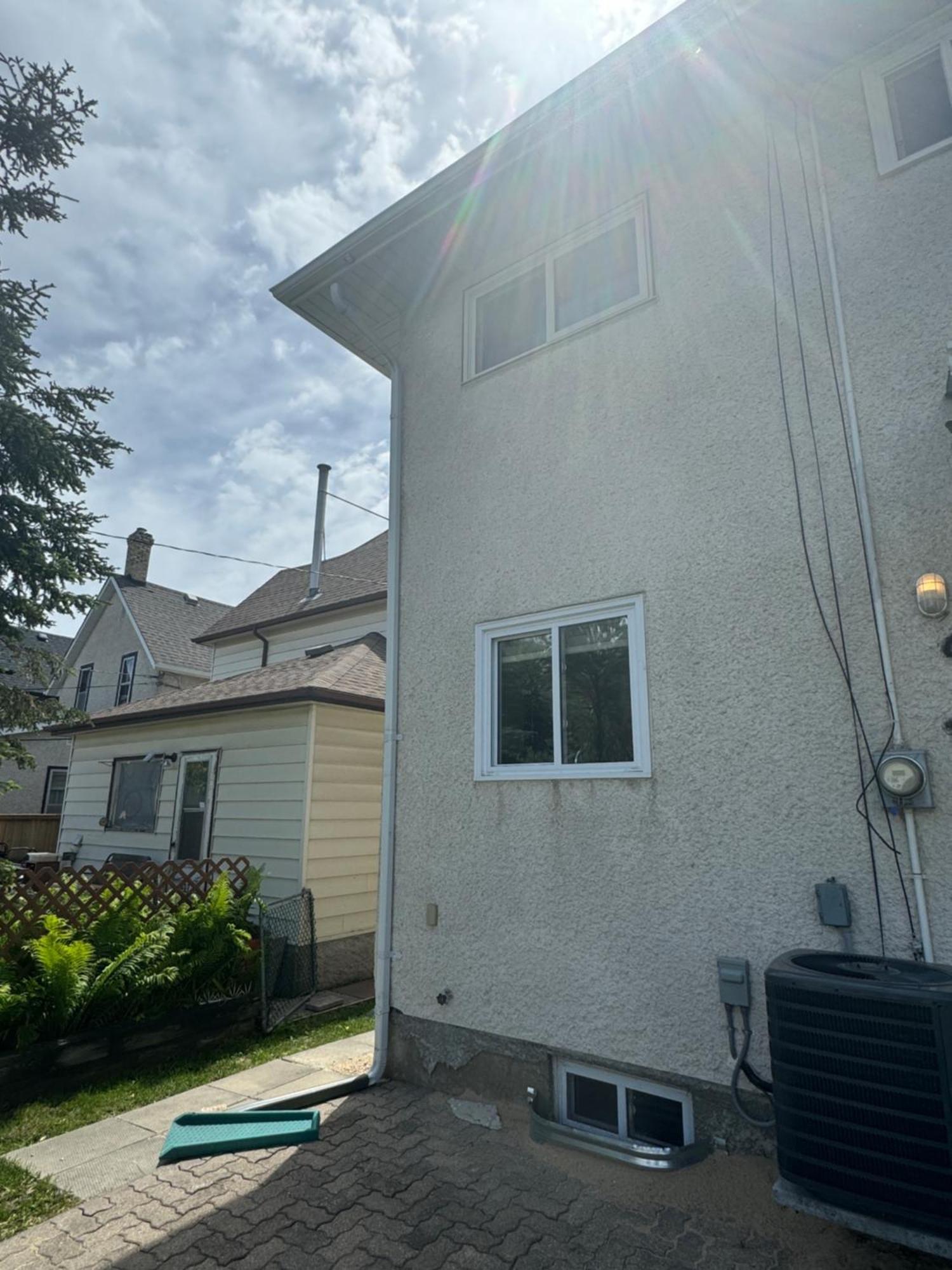 Villa Walking Distance To St Boniface, Easy Parking Winnipeg Exterior foto